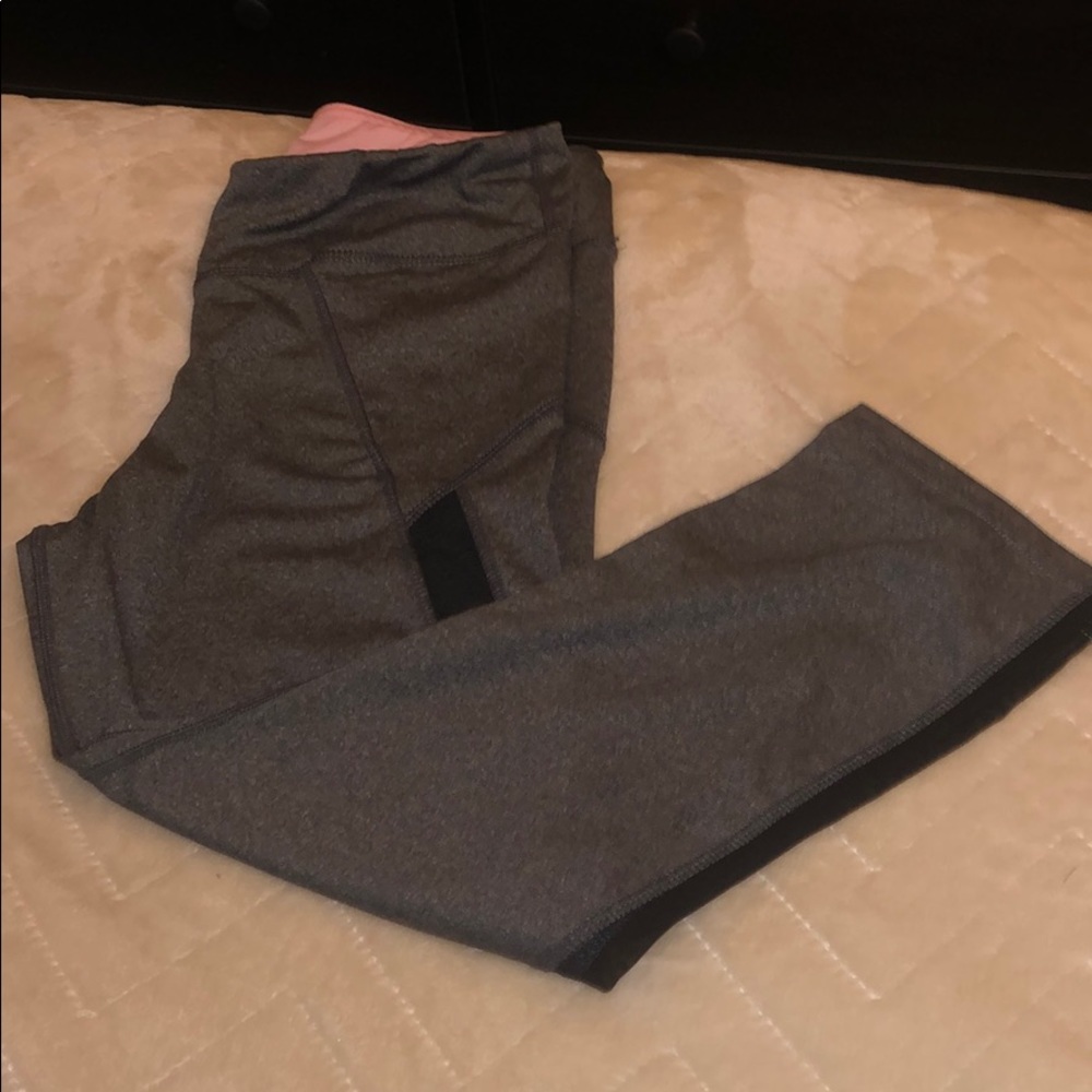 GREY SPORTS LEGGINGS